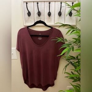 American Eagle, Soft & Sexy Women's V-Neck Burgundy Top, Size XS-S